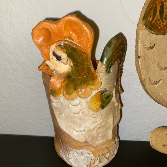 Vintage Stoneware Folk Art Rustic 11 1/2”Hanging Rooster and 7”Utensil Holder - Picture 5 of 14